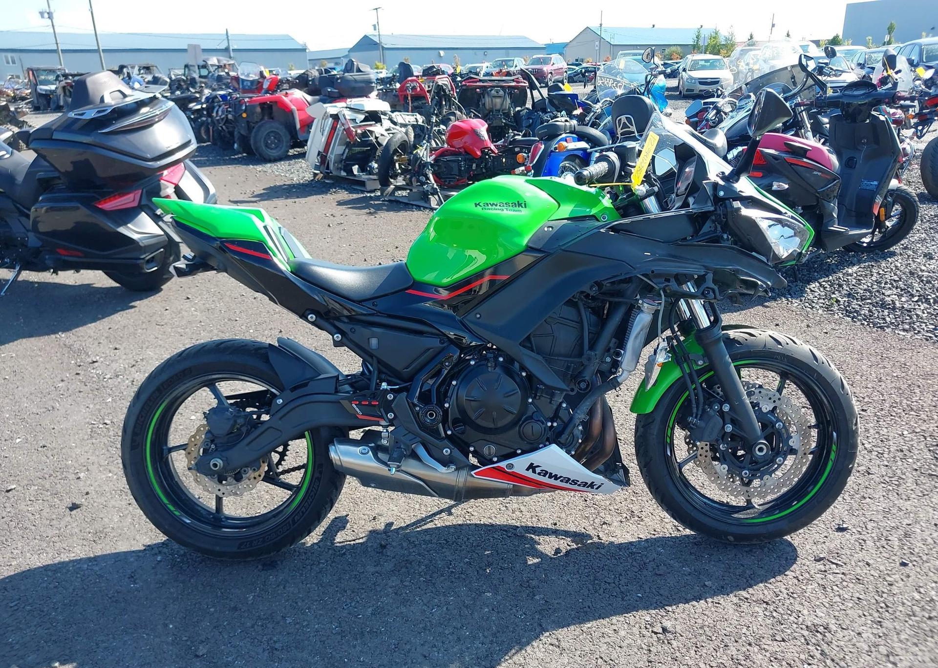 2022 KAWASAKI EX650 M