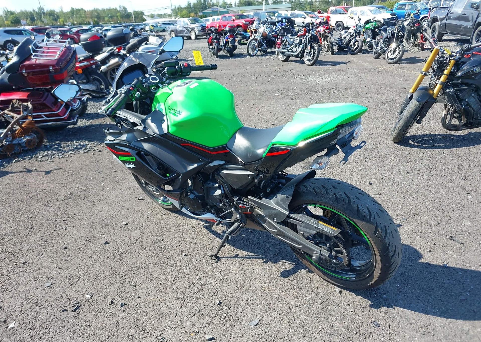 2022 KAWASAKI EX650 M