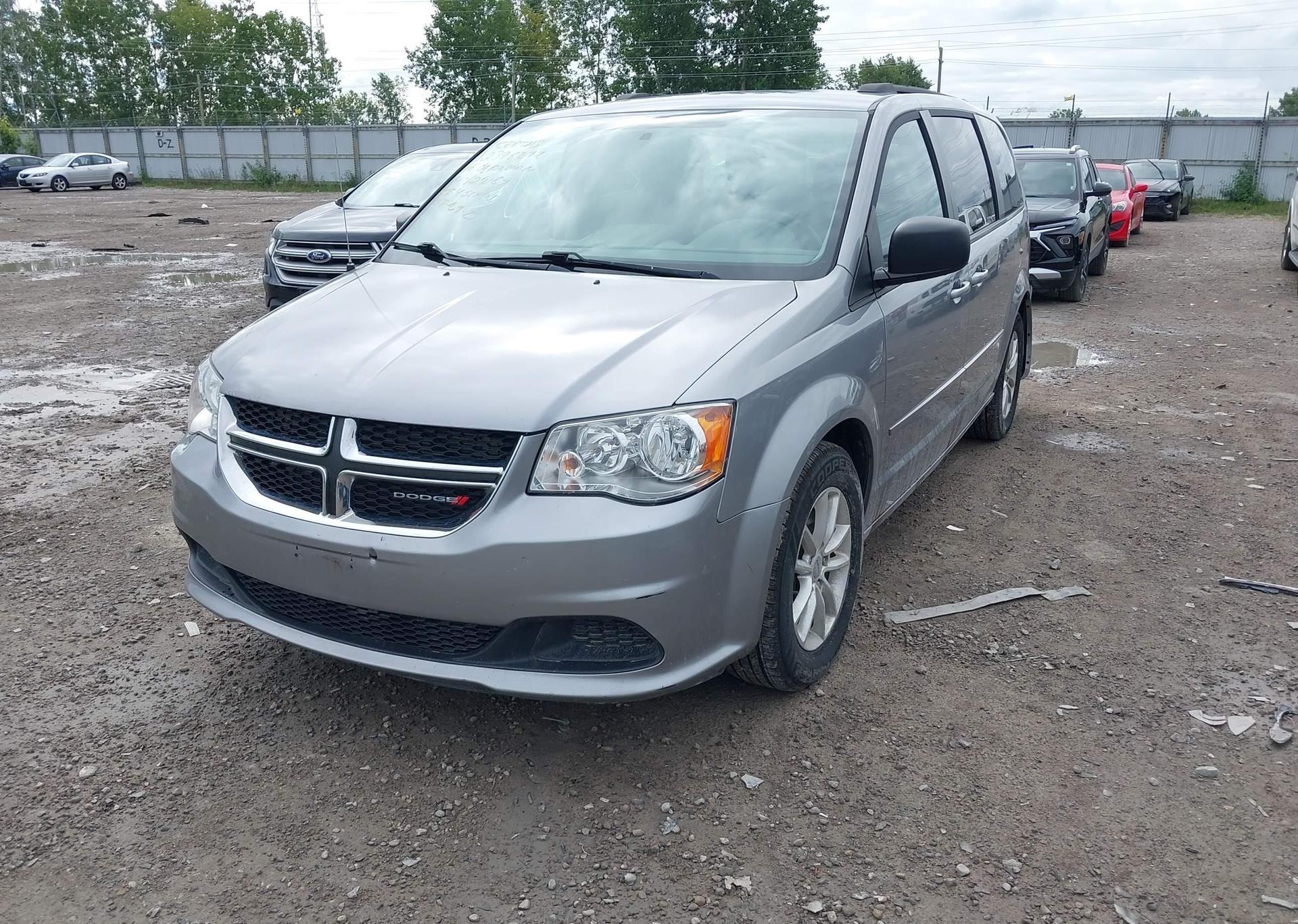 2016 DODGE GRAND CARAVAN SE
