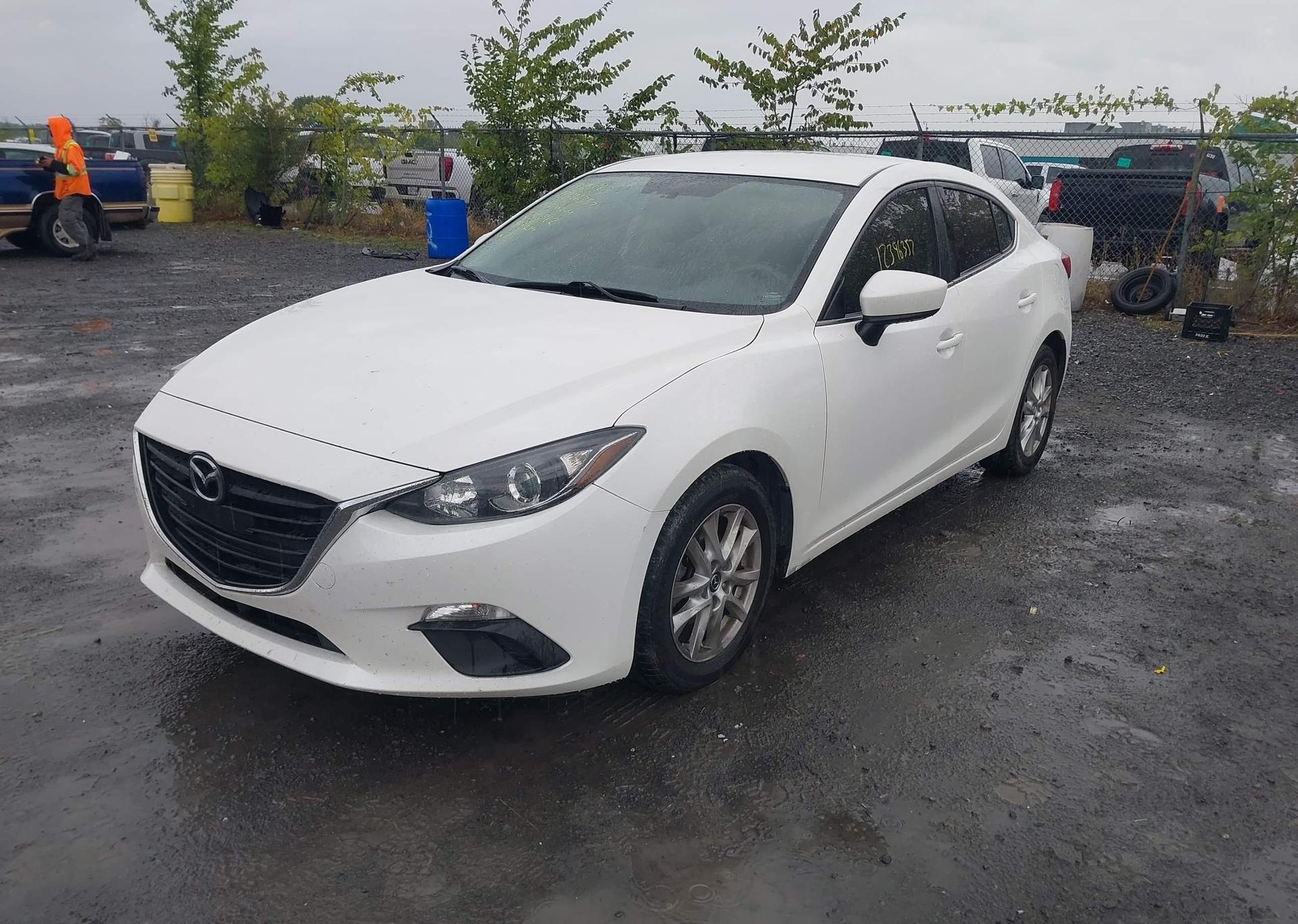 2015 MAZDA 3 TOURING