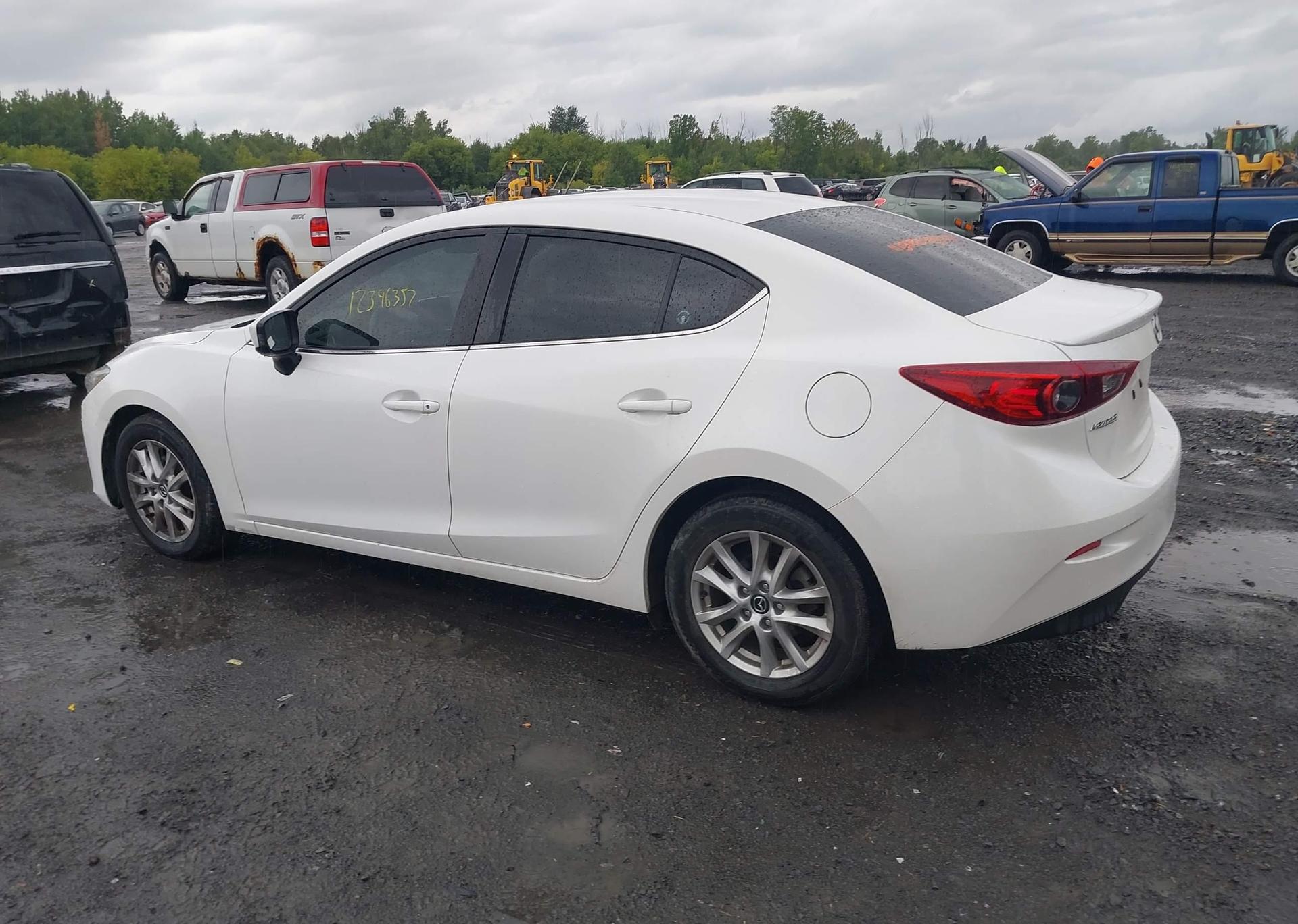 2015 MAZDA 3 TOURING