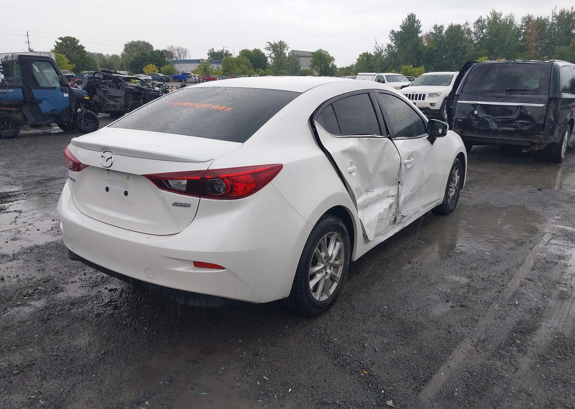 2015 MAZDA 3 TOURING