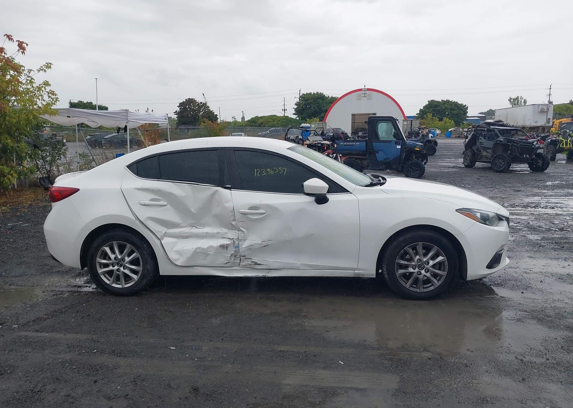 2015 MAZDA 3 TOURING