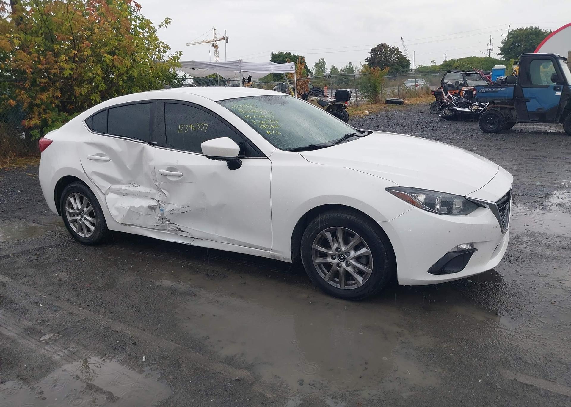 2015 MAZDA 3 TOURING