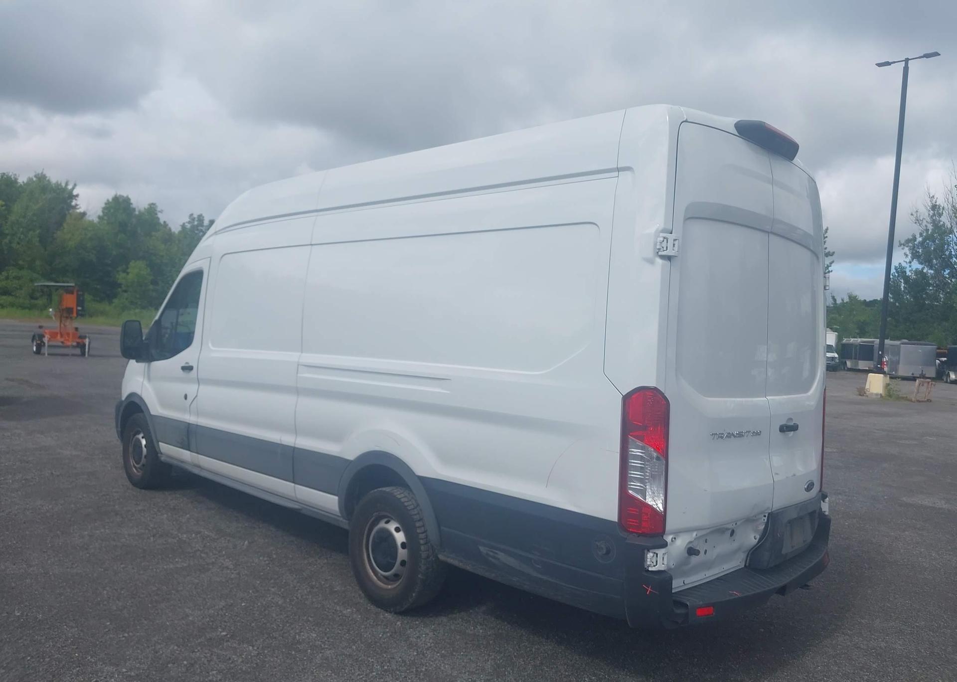 2024 FORD transit t-250