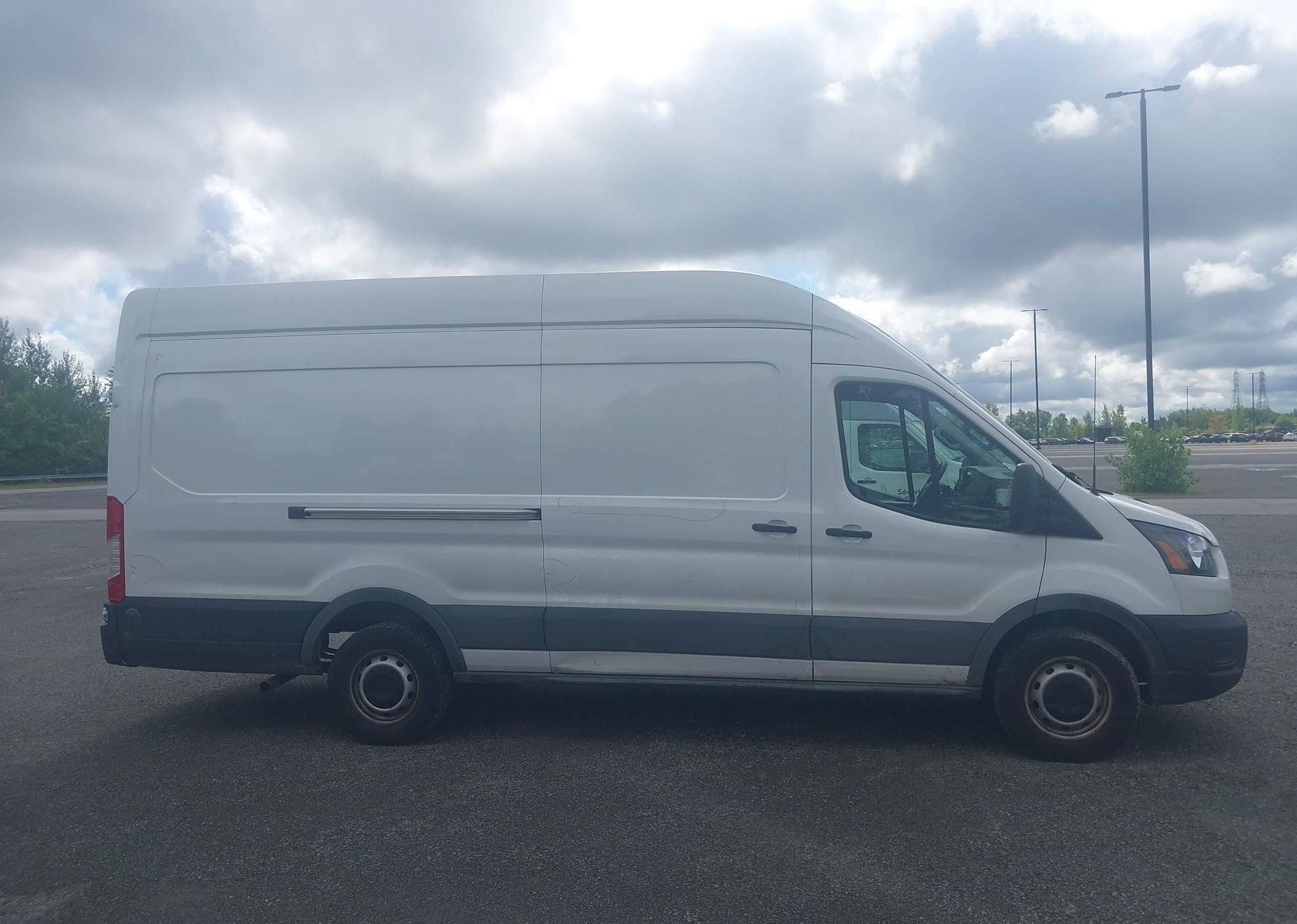 2024 FORD transit t-250