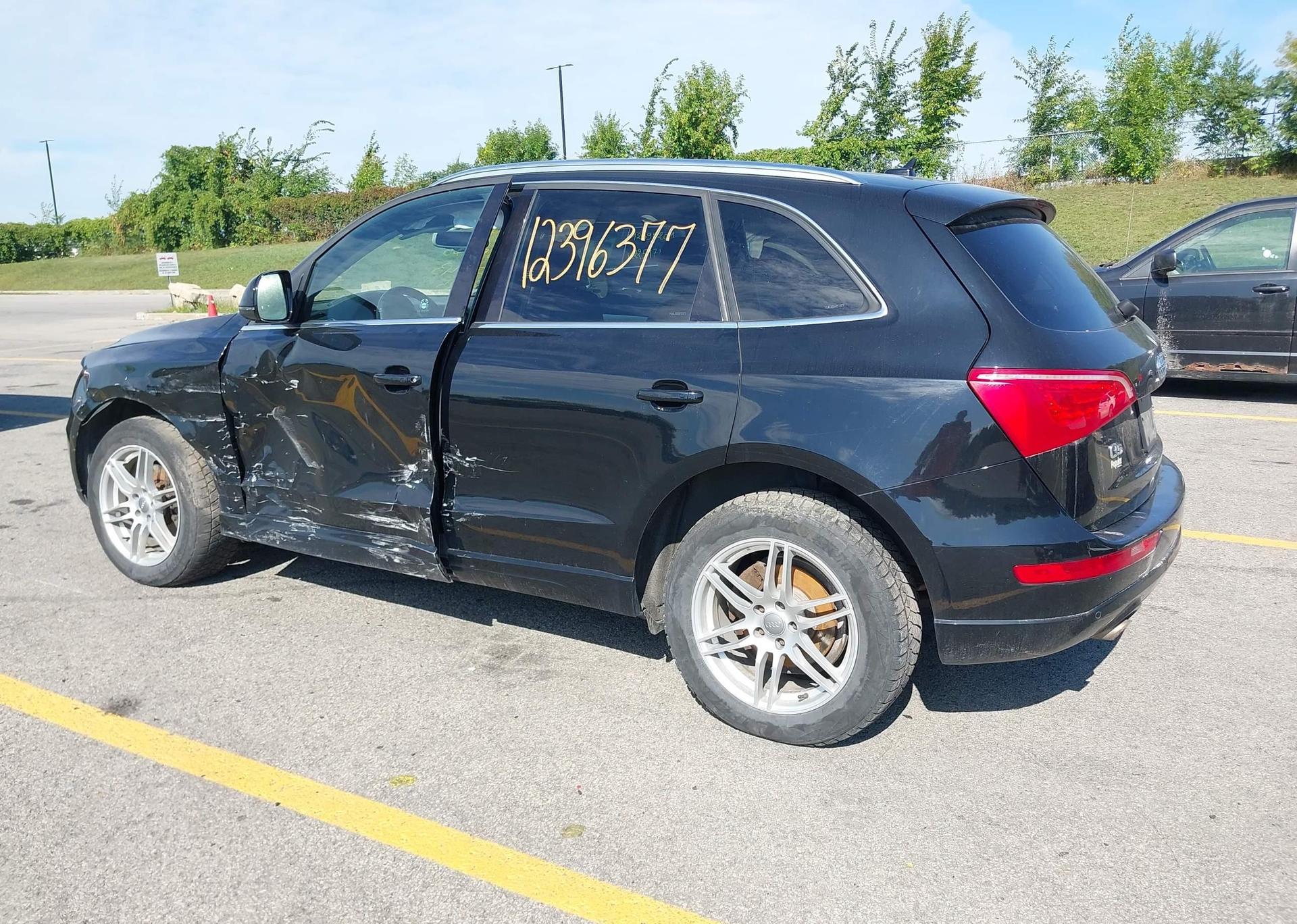 2011 AUDI Q5 2.0T PREMIUM PLUS