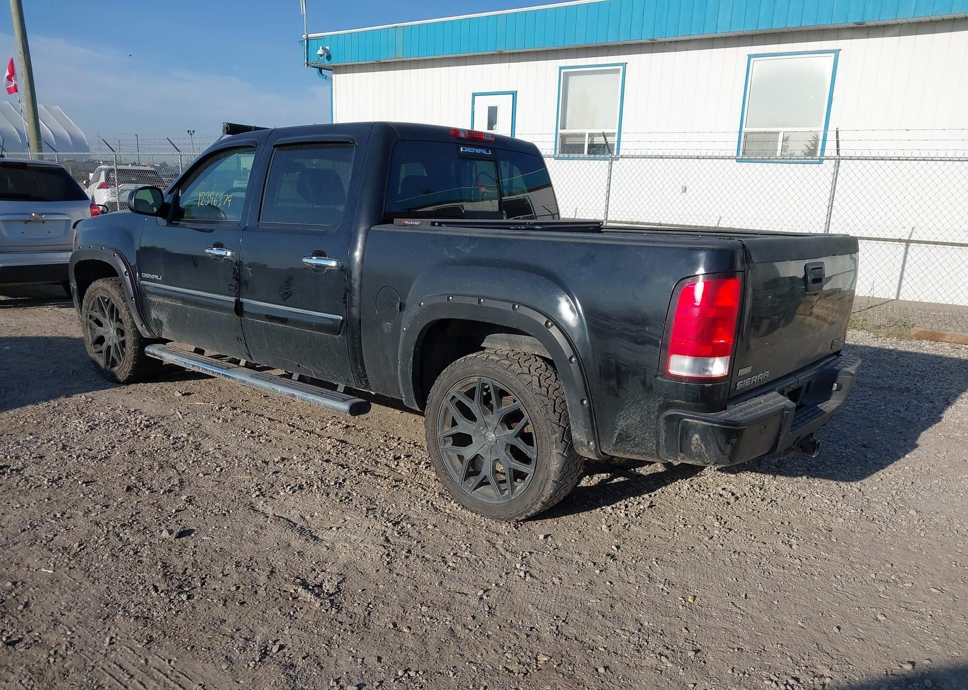 2011 GMC SIERRA 1500 DENALI