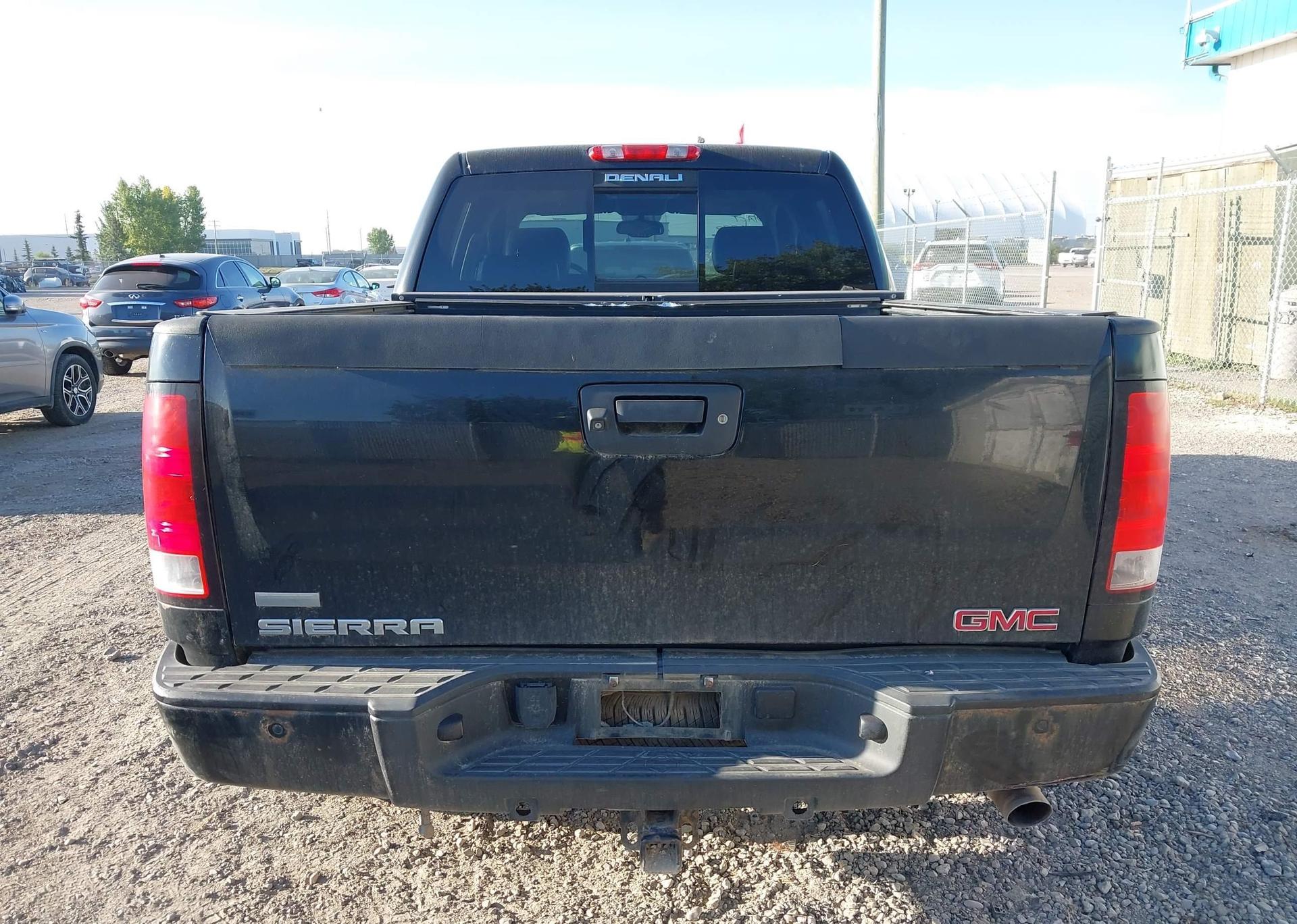 2011 GMC SIERRA 1500 DENALI
