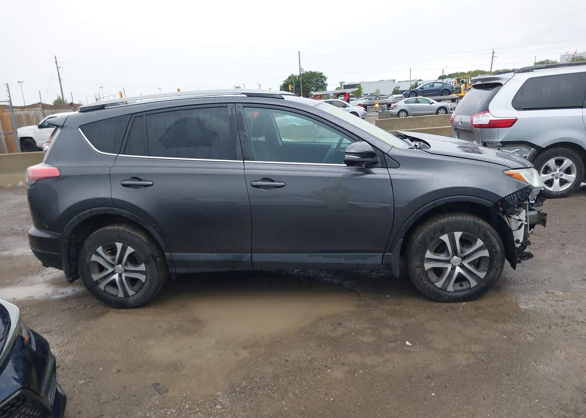 2017 TOYOTA RAV4 LE