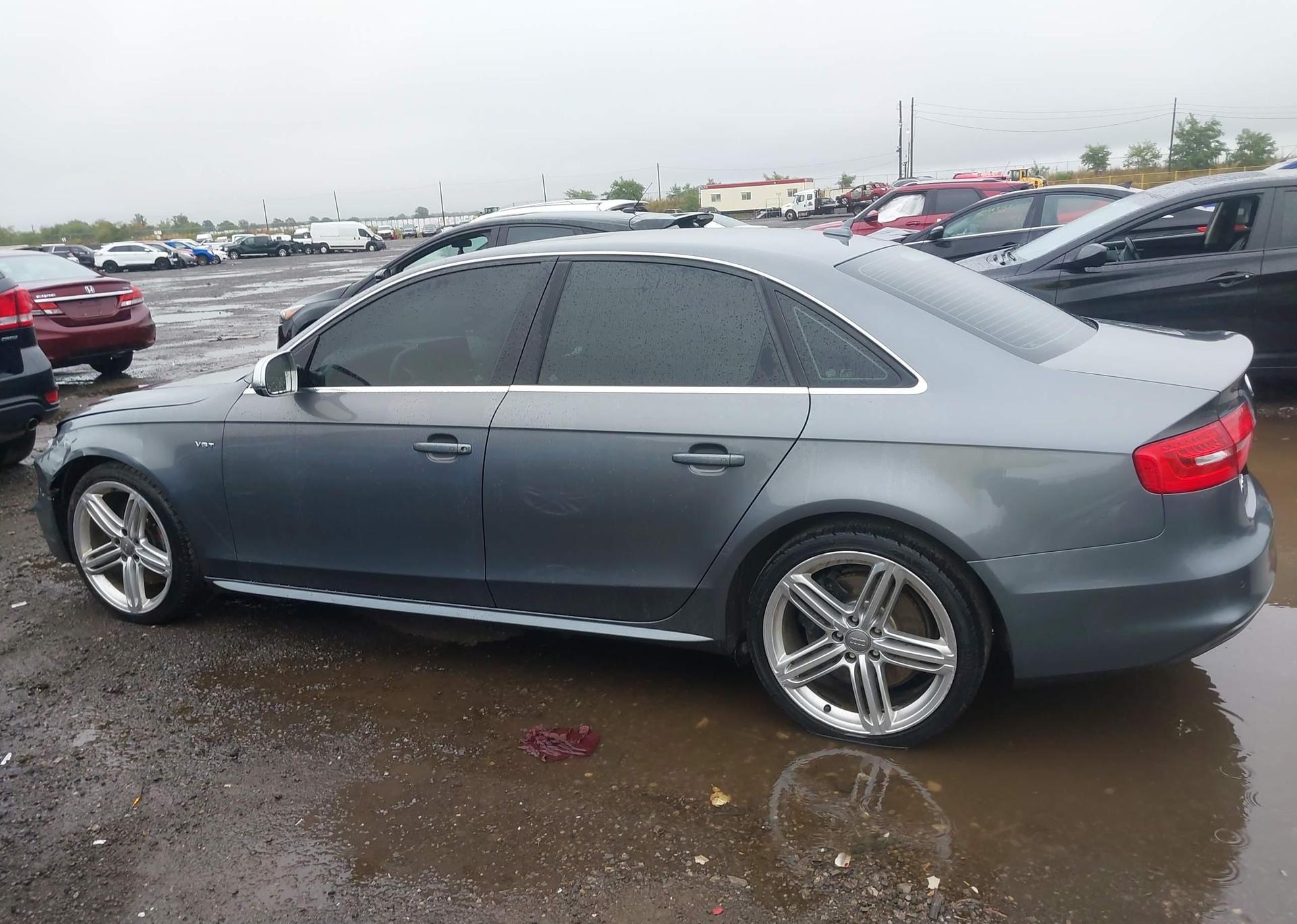 2013 AUDI S4