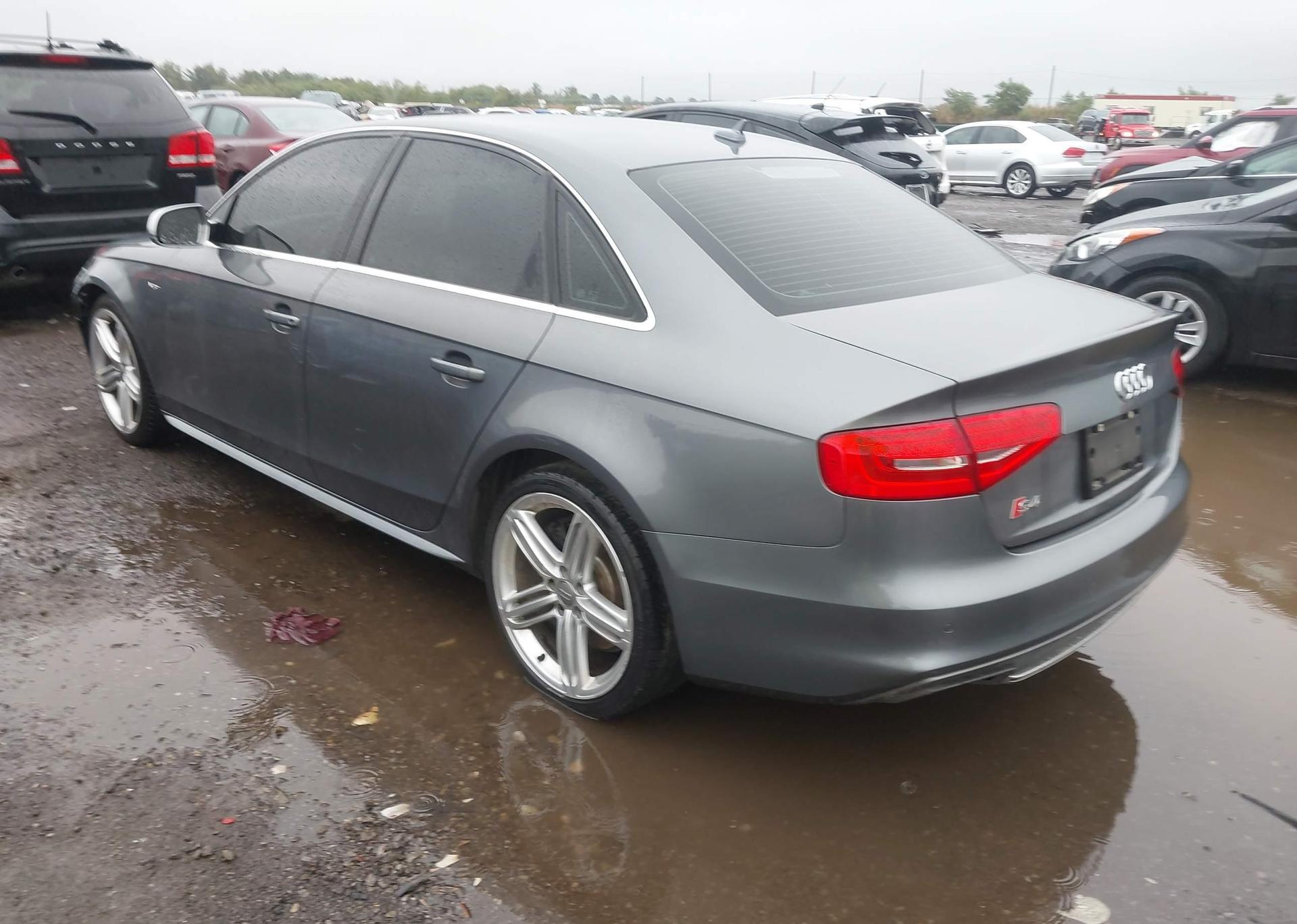 2013 AUDI S4