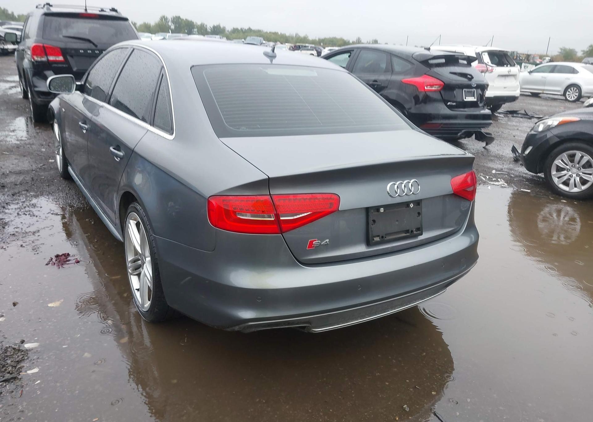 2013 AUDI S4
