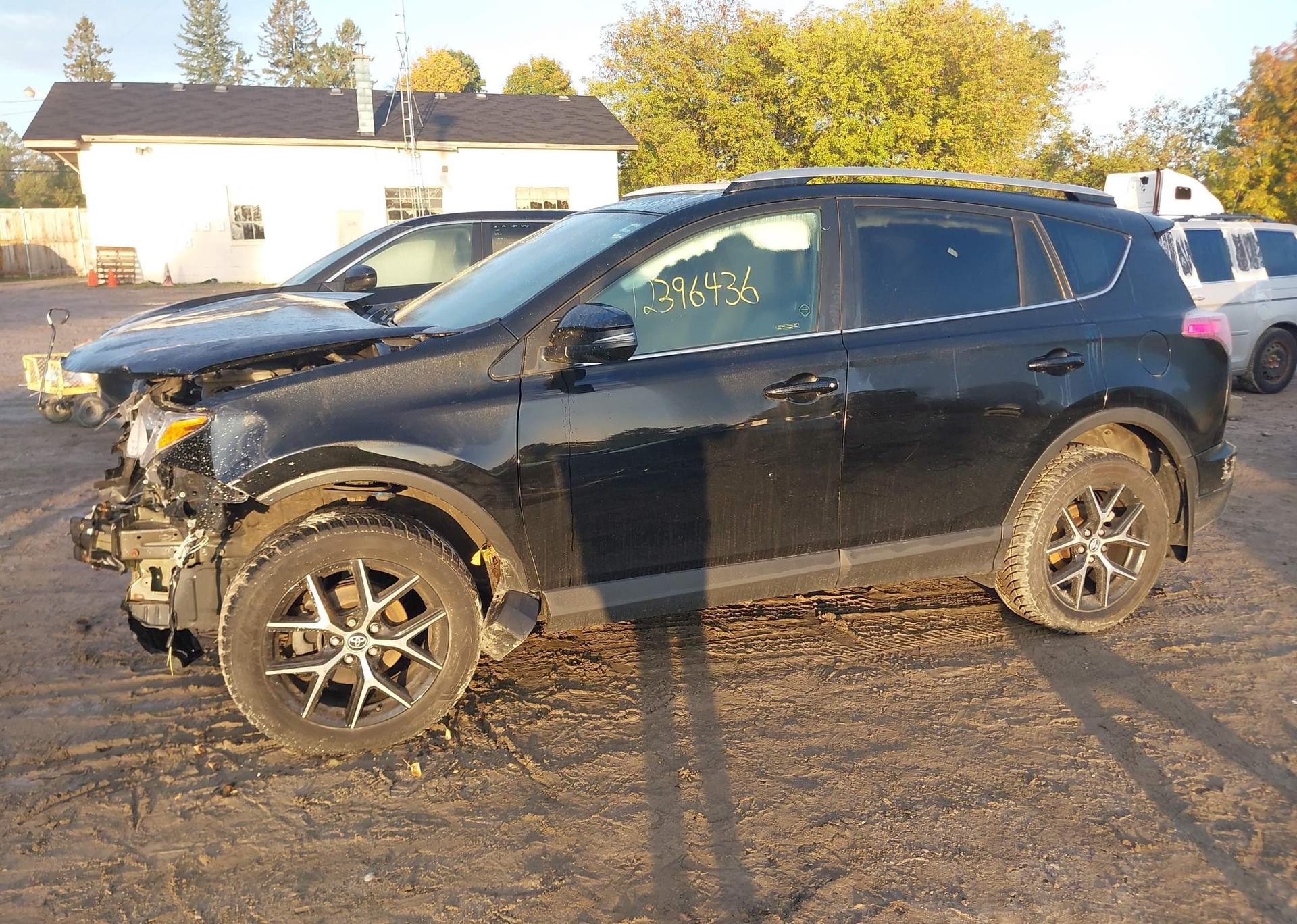 2017 TOYOTA RAV4 SE
