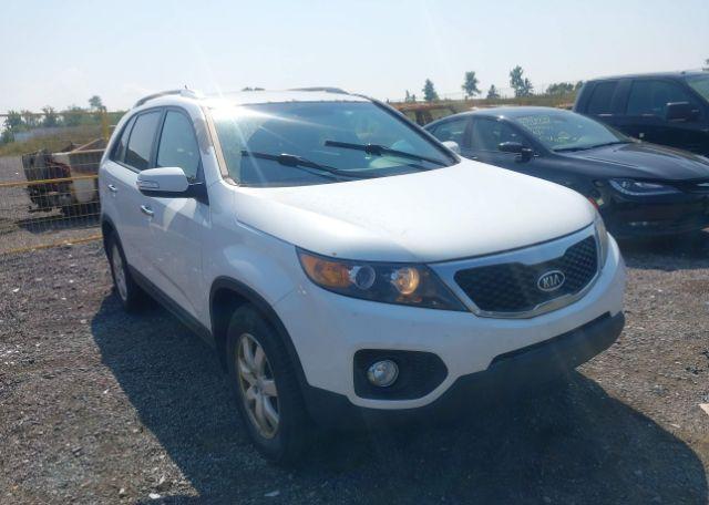 2013 KIA SORENTO LX