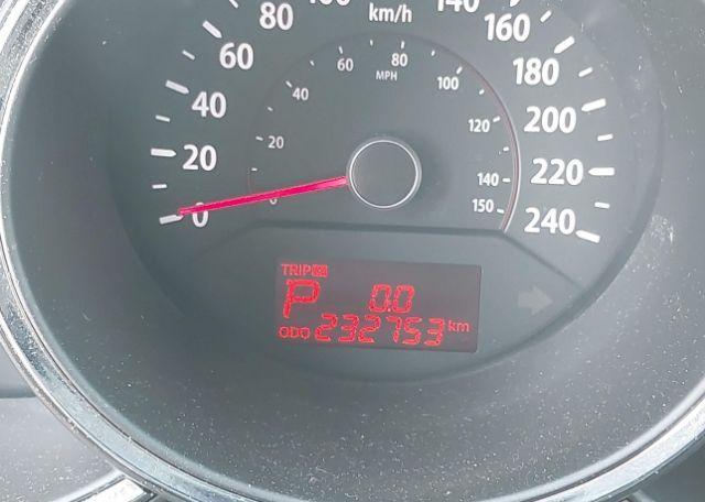 2013 KIA SORENTO LX