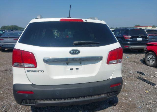 2013 KIA SORENTO LX