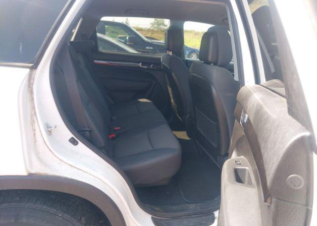 2013 KIA SORENTO LX