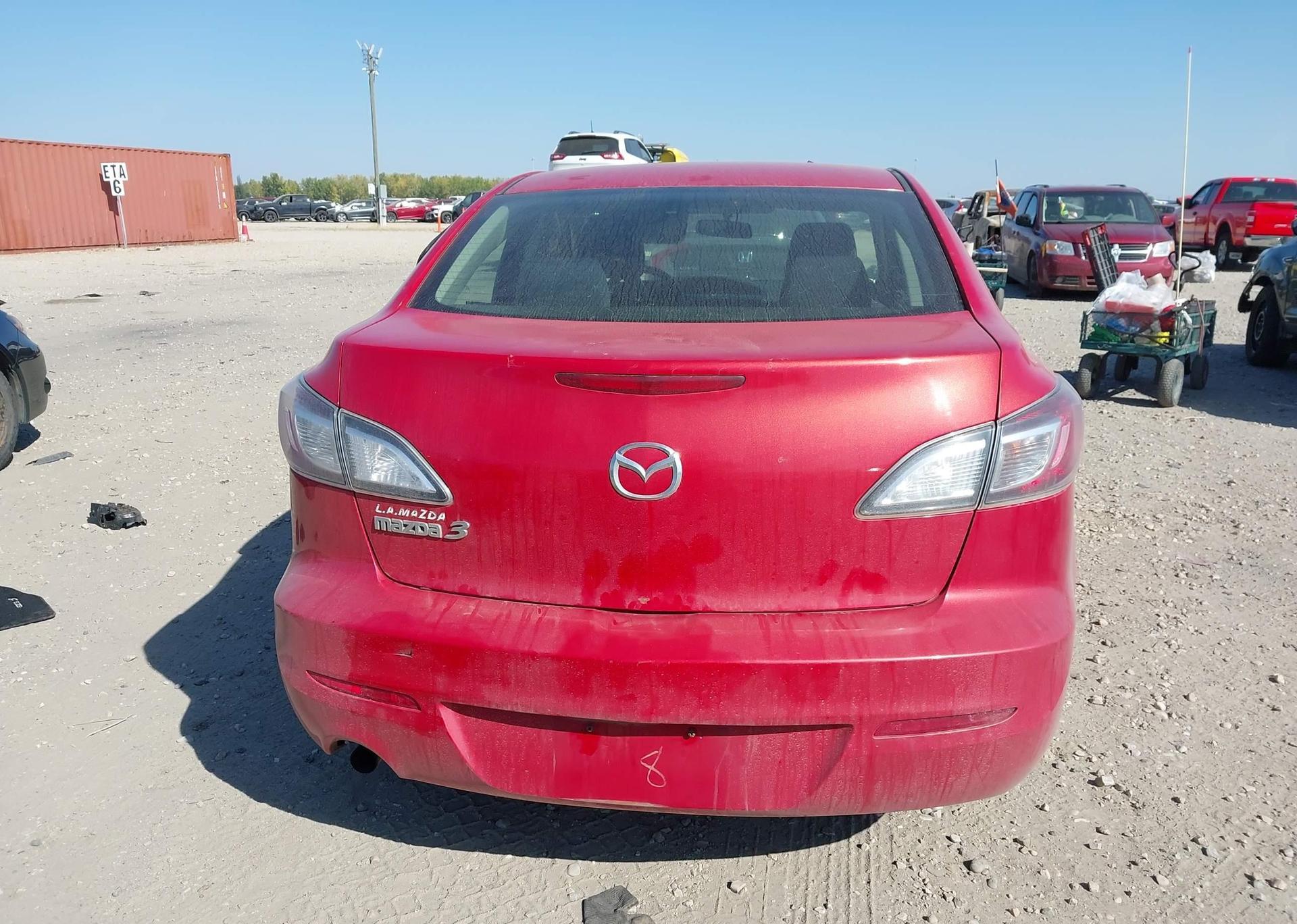 2012 MAZDA 3 I