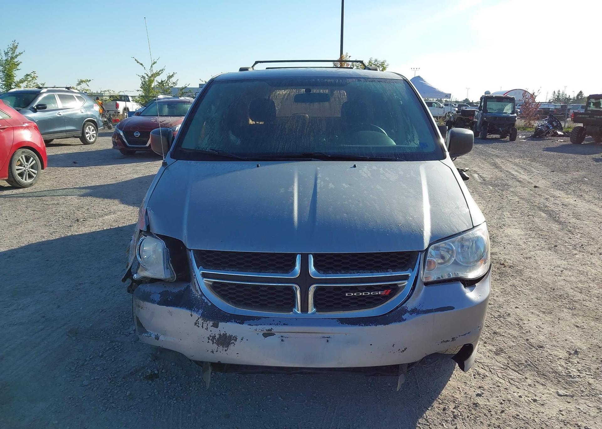 2013 DODGE GRAND CARAVAN SE