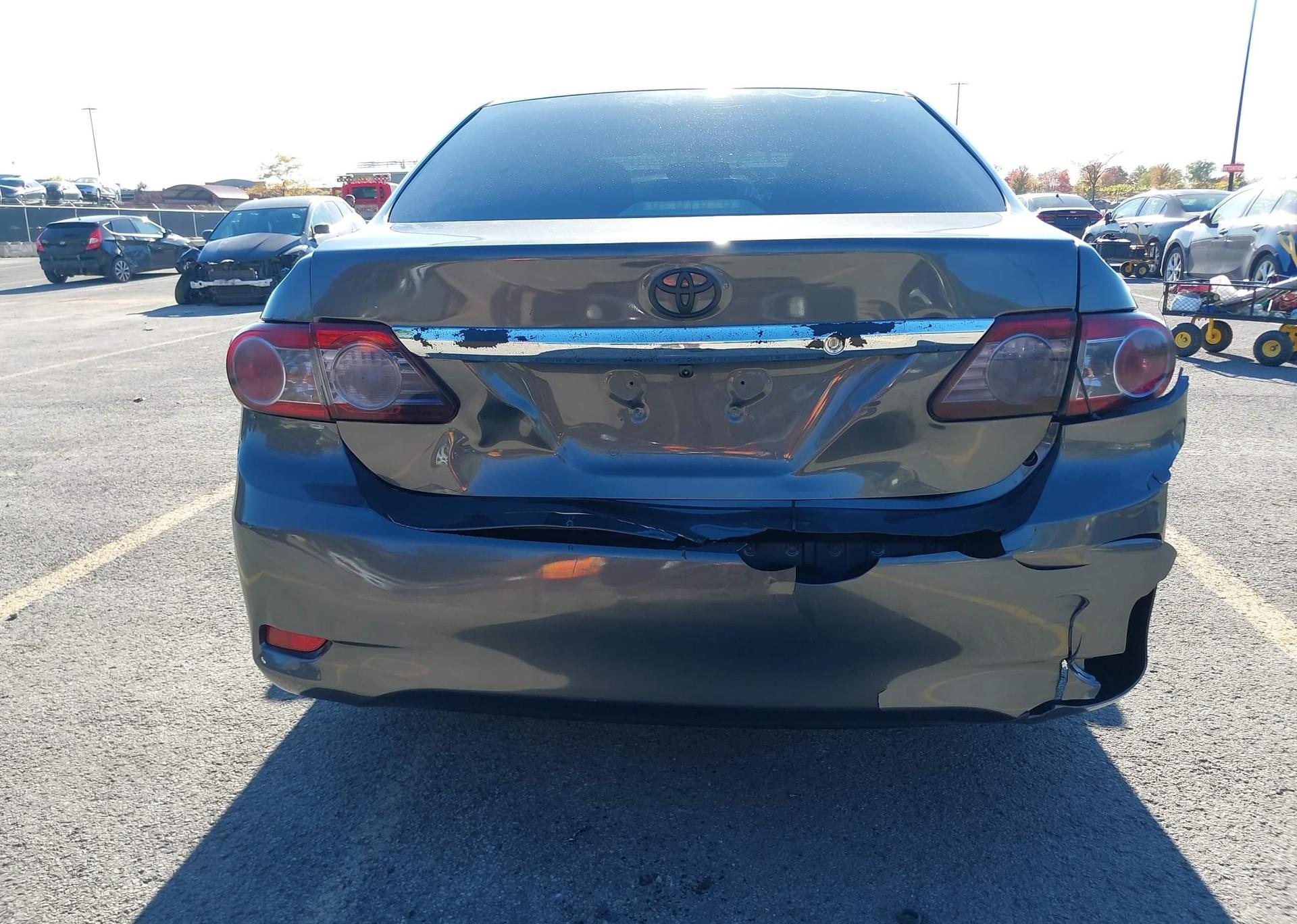 2013 TOYOTA COROLLA