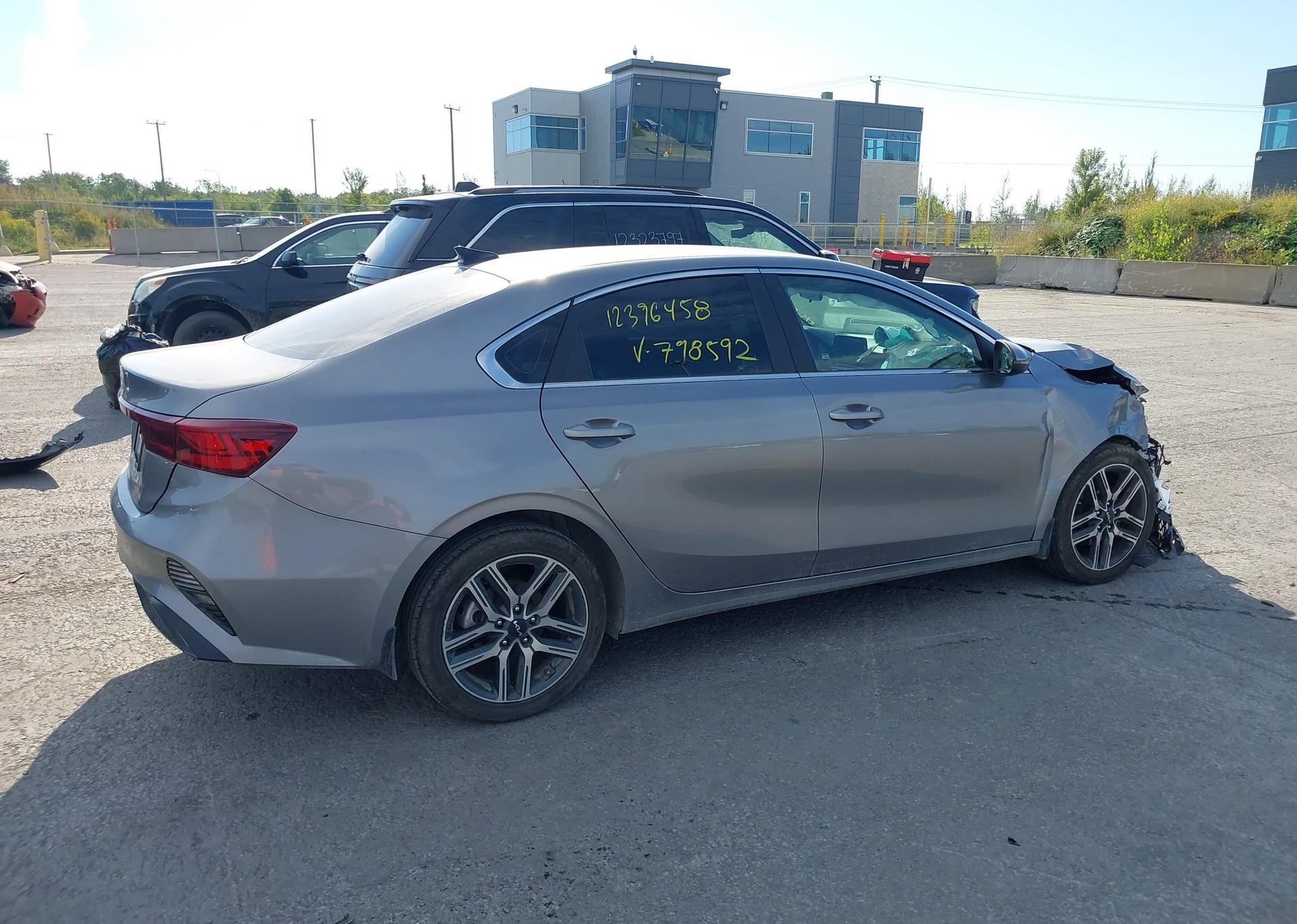 2024 KIA FORTE EX