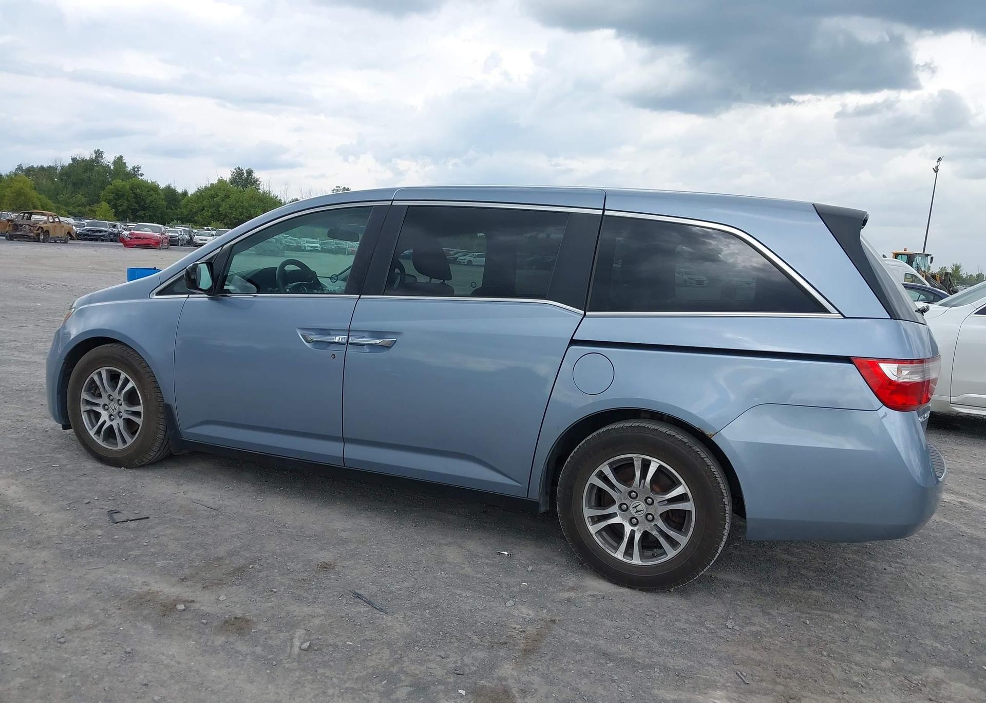 2011 HONDA ODYSSEY EX
