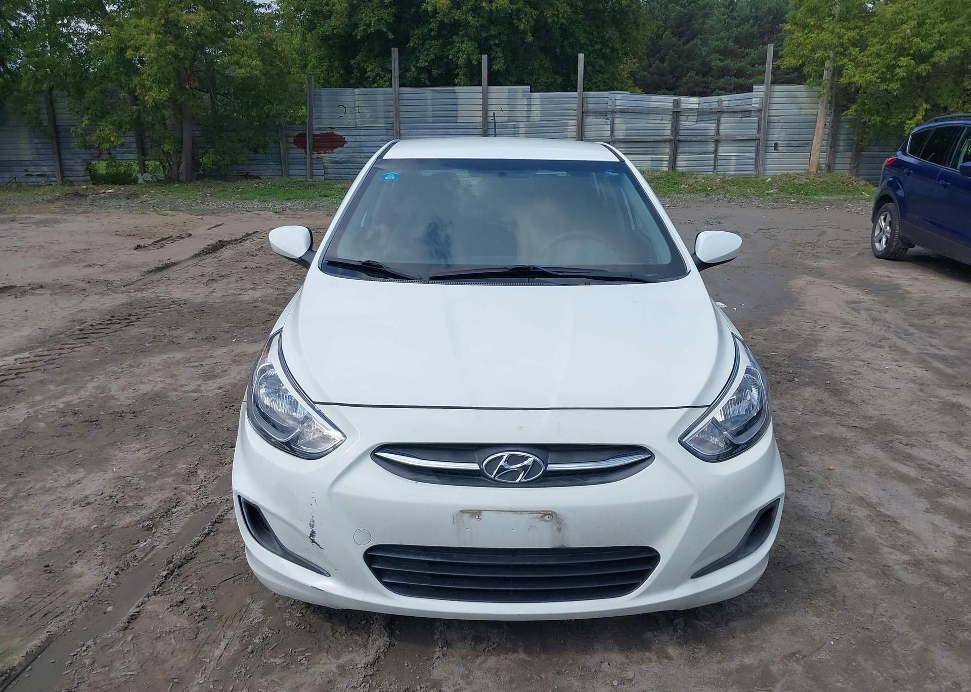 2016 HYUNDAI ACCENT SE