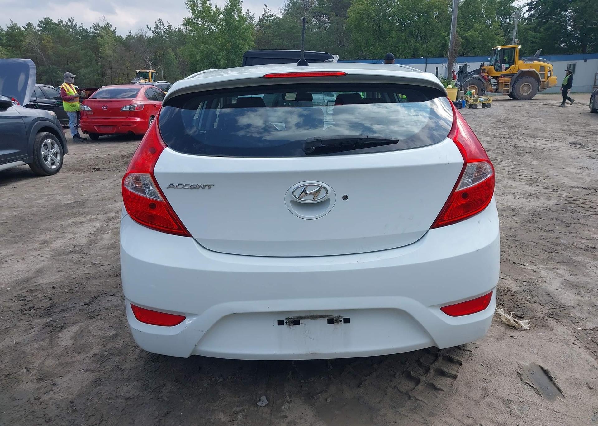 2016 HYUNDAI ACCENT SE