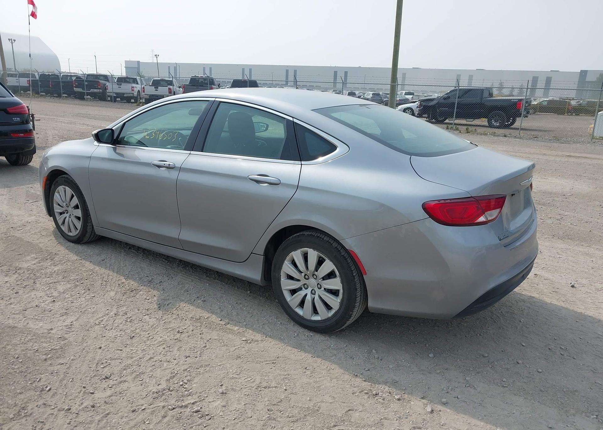 2015 CHRYSLER 200 LX