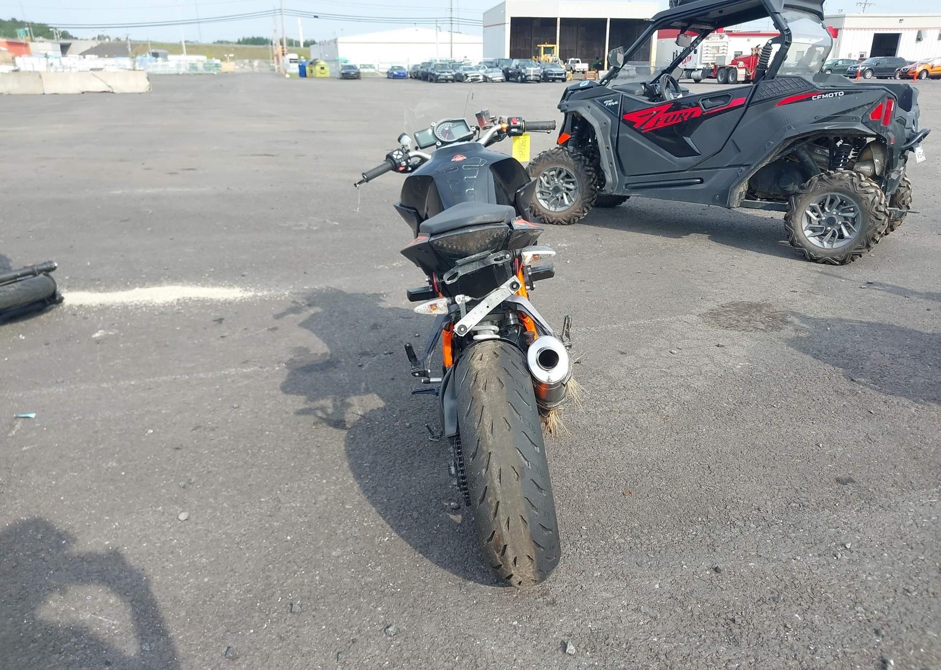 2015 KTM 1290 SUPER DUKE R
