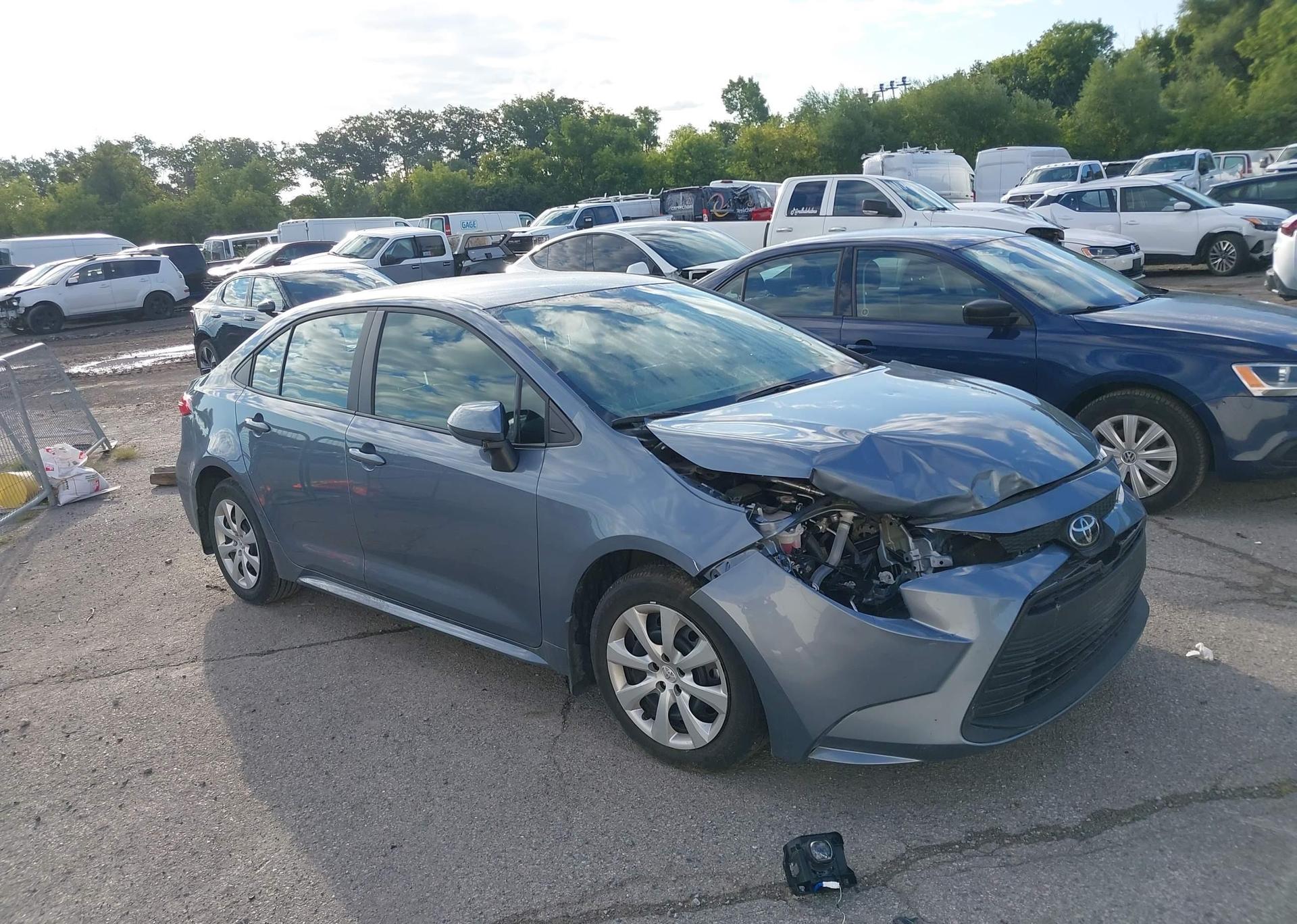 2025 TOYOTA COROLLA LE