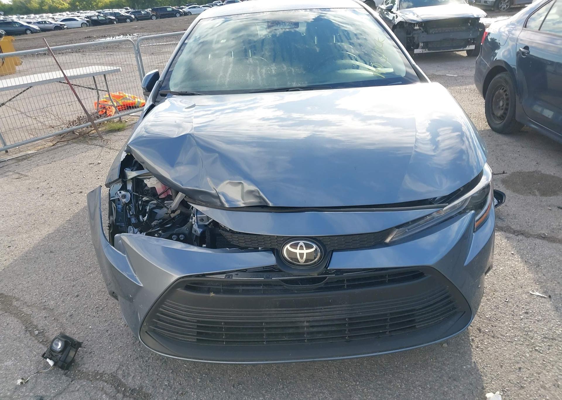 2025 TOYOTA COROLLA LE