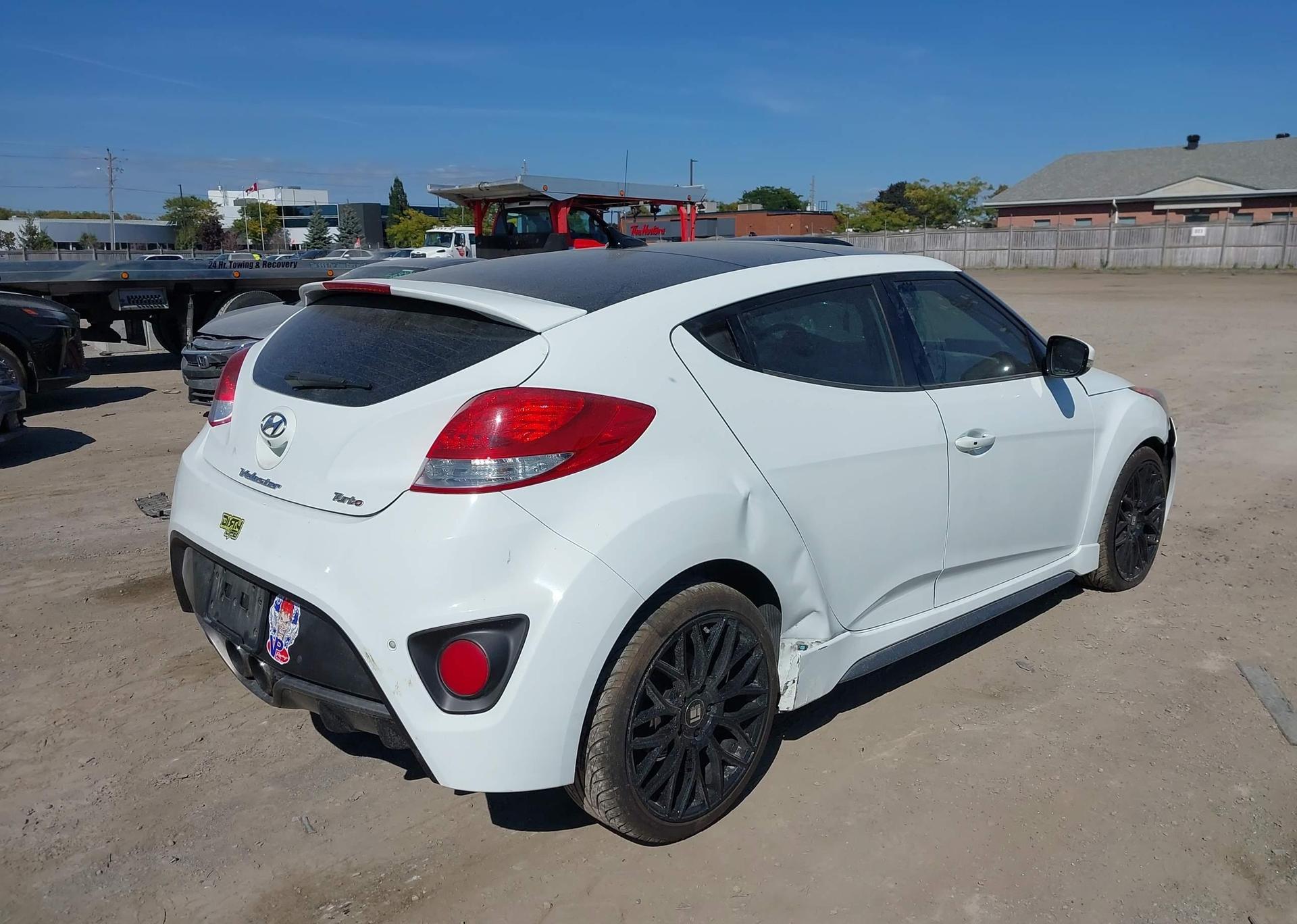 2013 HYUNDAI Veloster Turbo