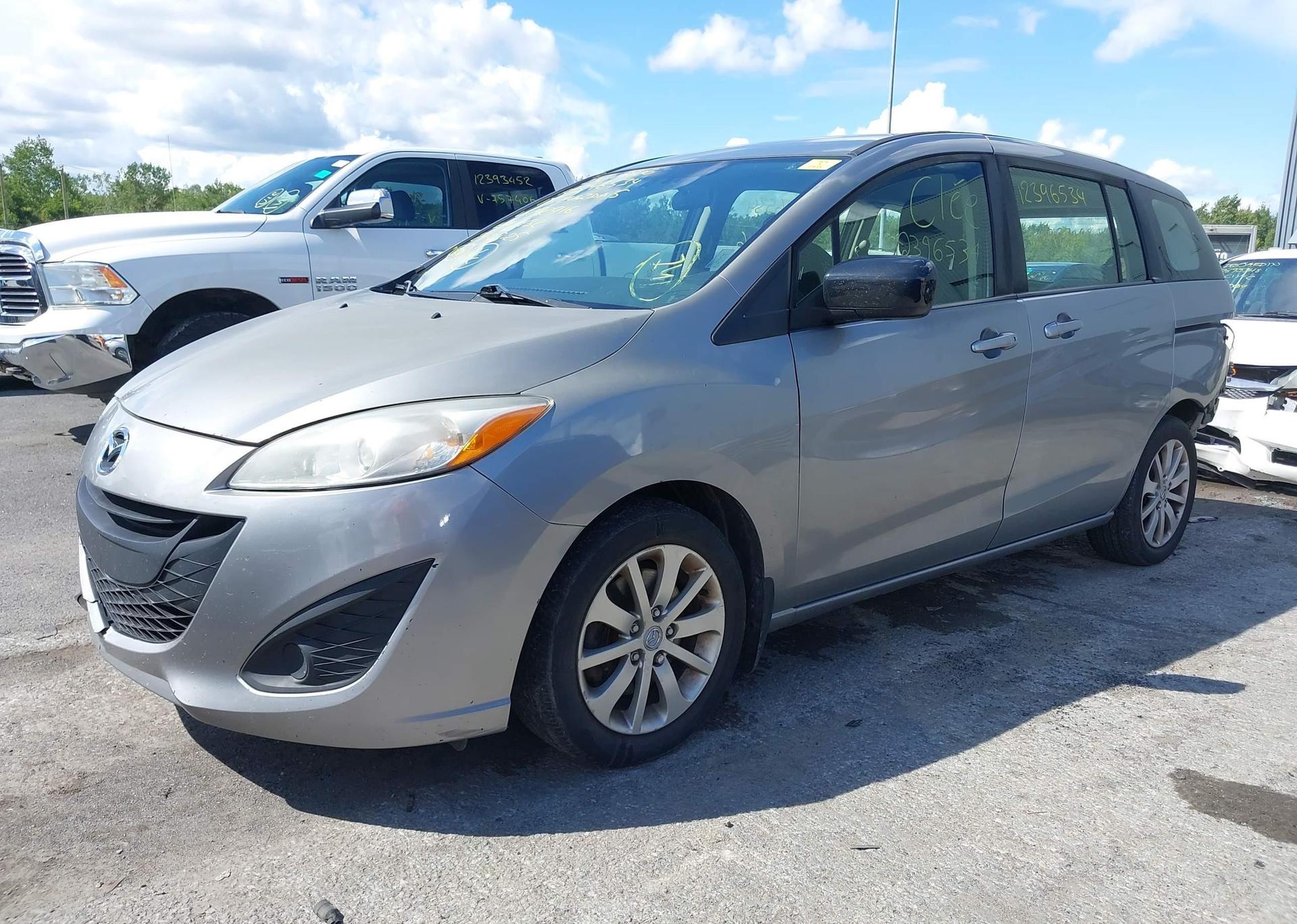 2017 MAZDA MAZDA5 GS