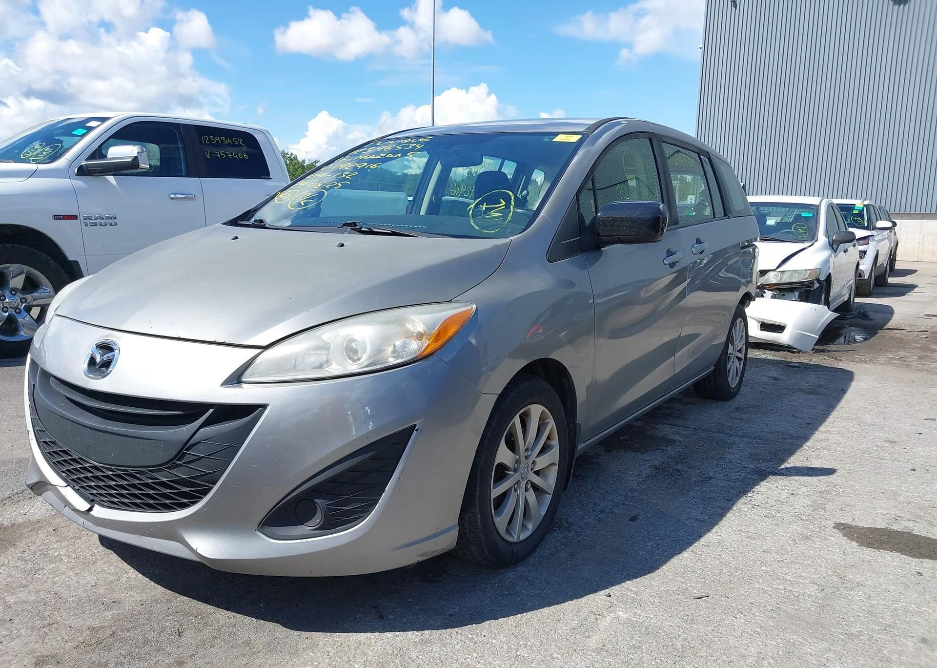 2017 MAZDA MAZDA5 GS