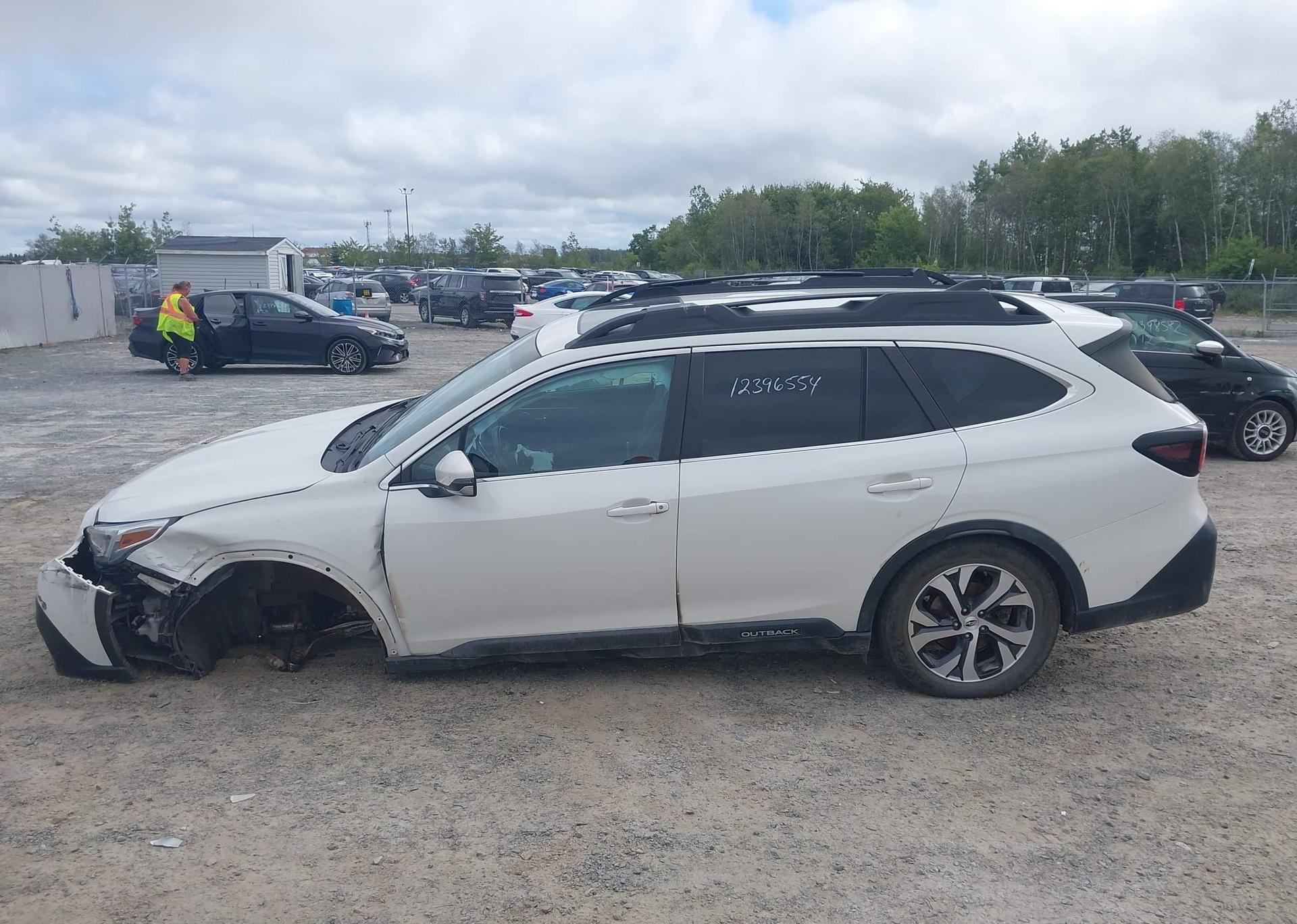 2020 SUBARU OUTBACK LIMITED