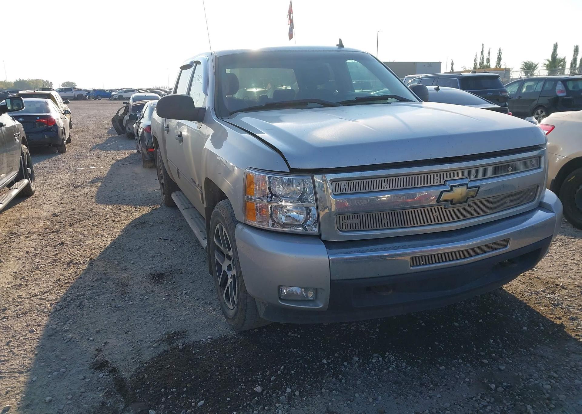 2011 CHEVROLET SILVERADO K1500 LT