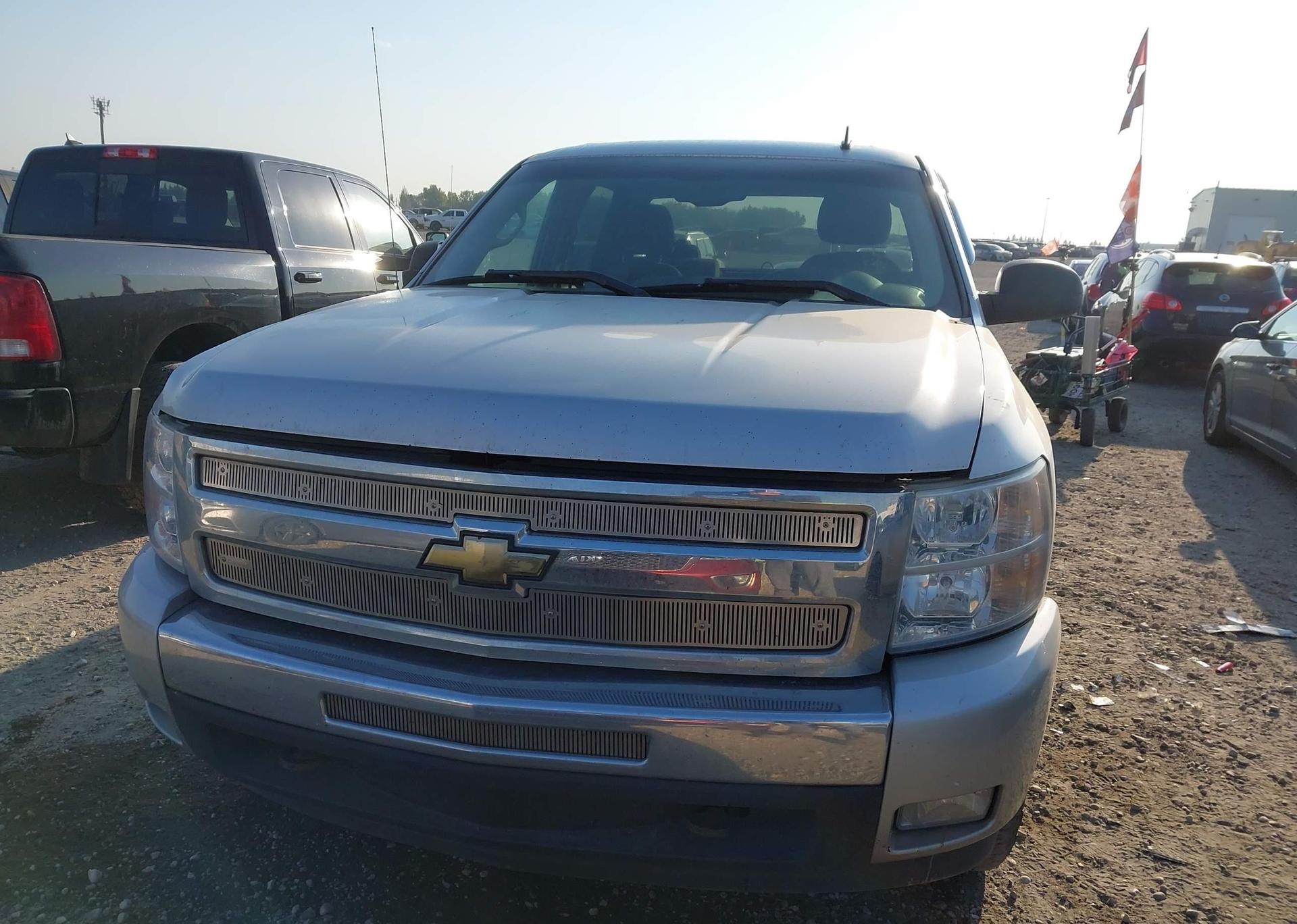 2011 CHEVROLET SILVERADO K1500 LT