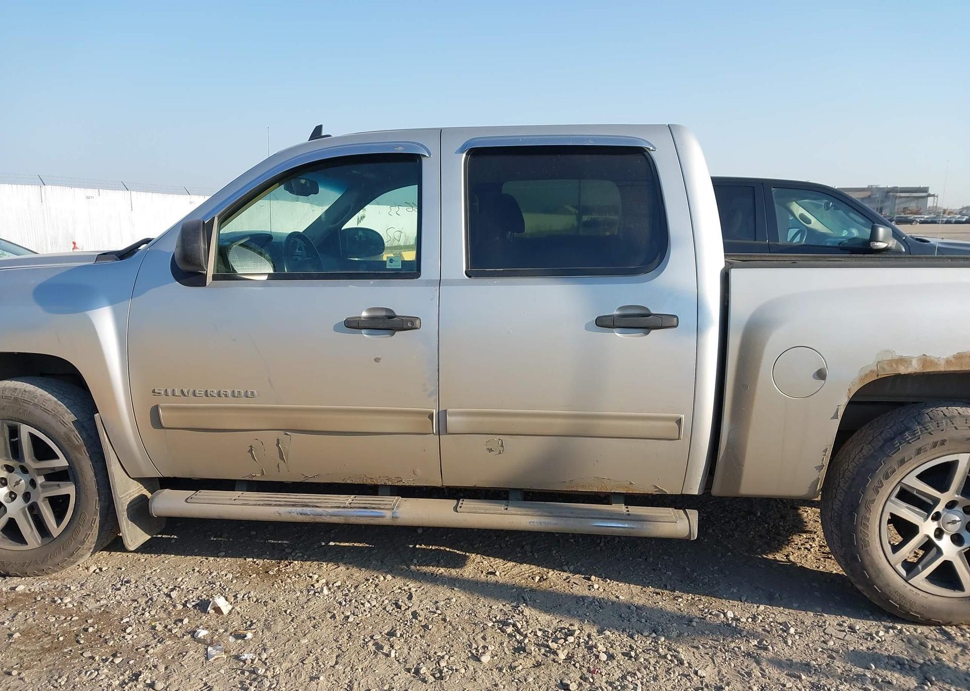 2011 CHEVROLET SILVERADO K1500 LT