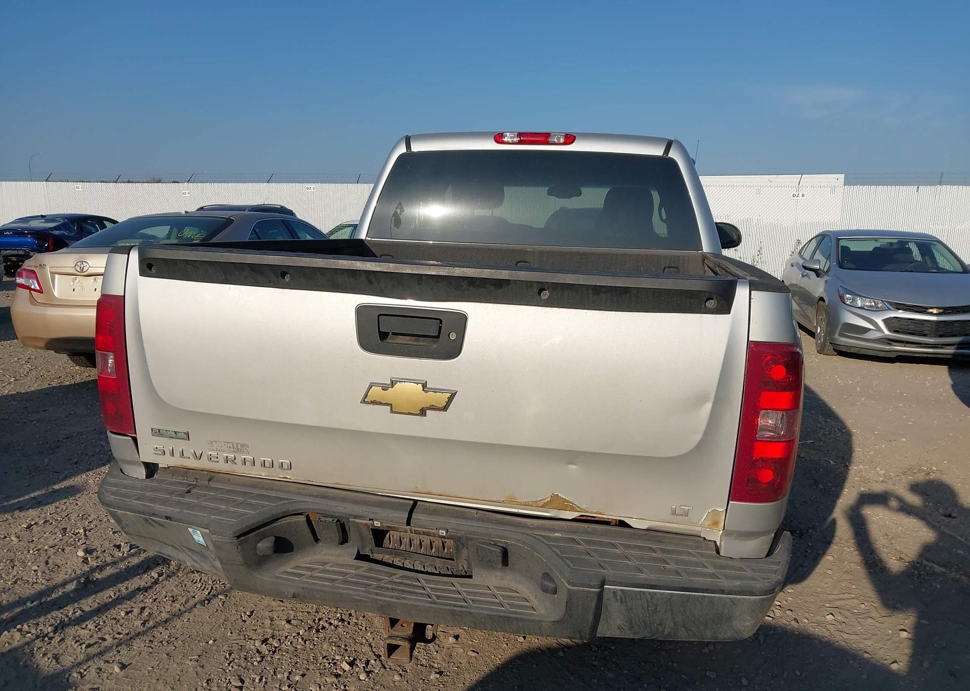 2011 CHEVROLET SILVERADO K1500 LT