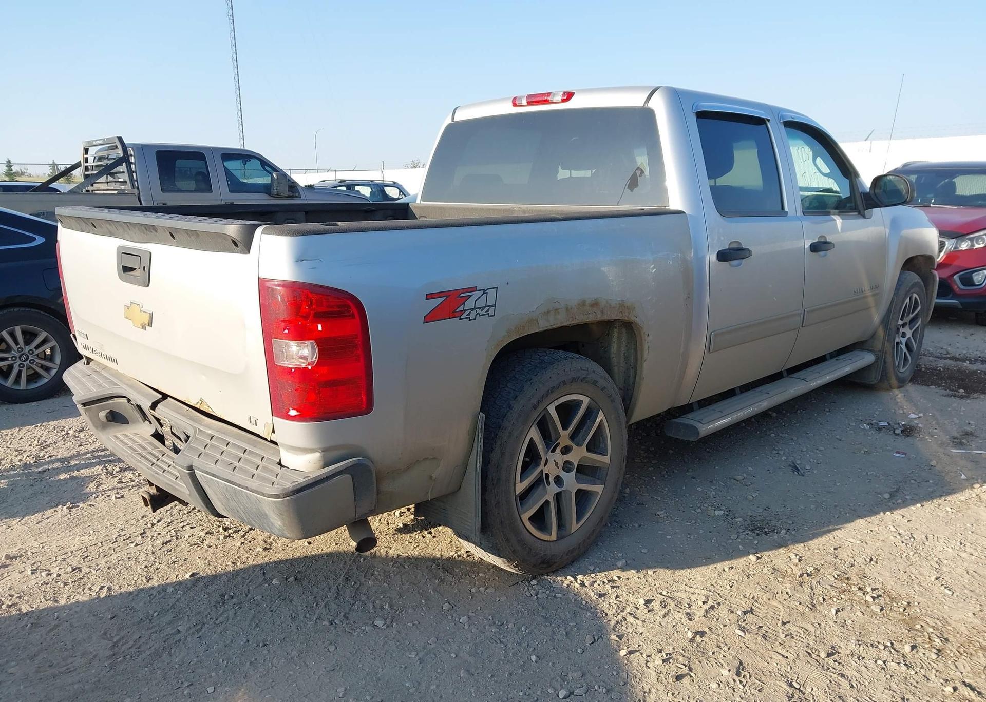2011 CHEVROLET SILVERADO K1500 LT