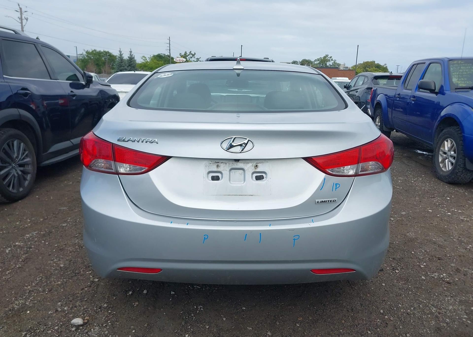 2013 HYUNDAI ELANTRA LIMITED