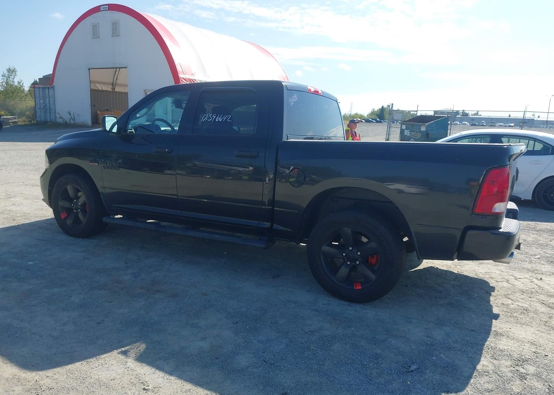 2016 RAM 1500 ST