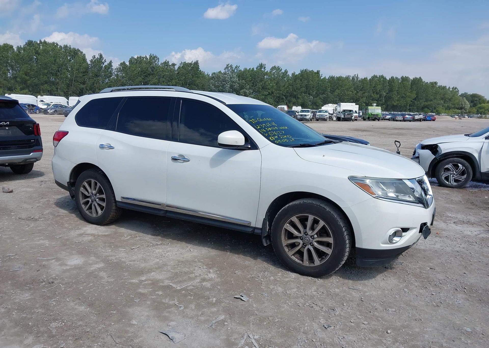2014 NISSAN PATHFINDER PLATINUM