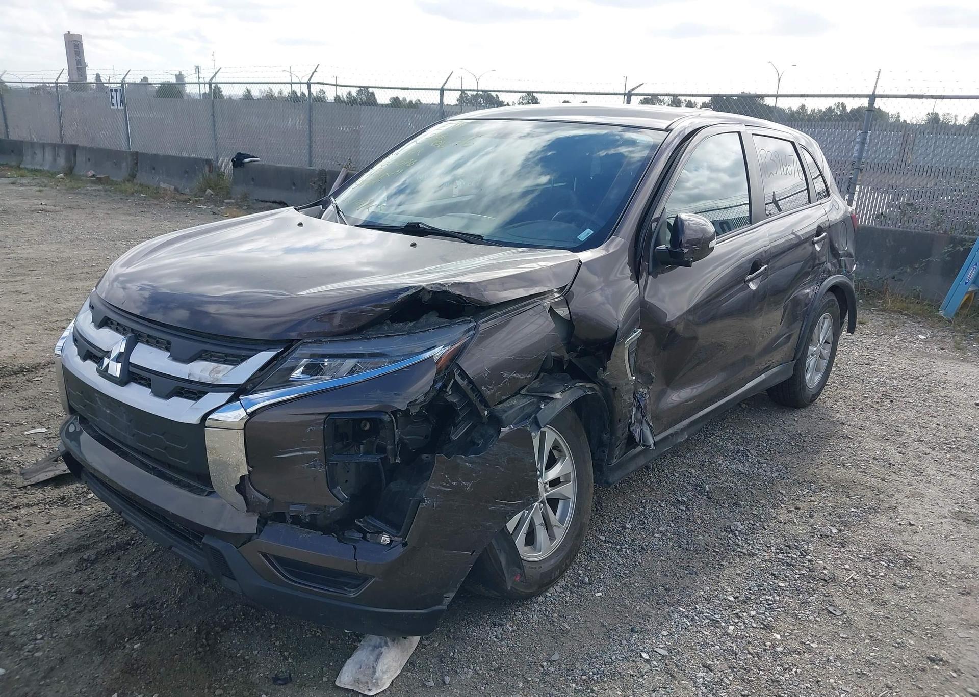 2022 MITSUBISHI RVR SE