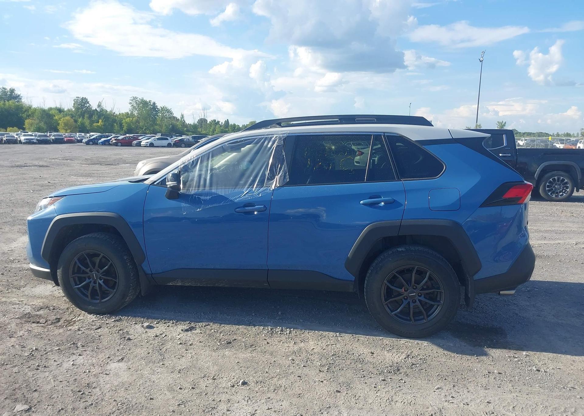2022 TOYOTA RAV4