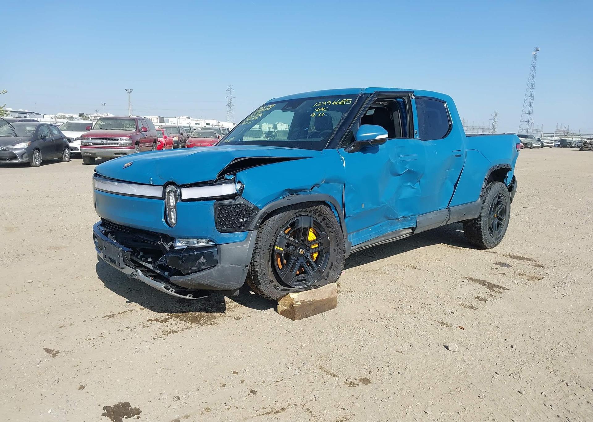 2023 RIVIAN R1T ADVENTURE