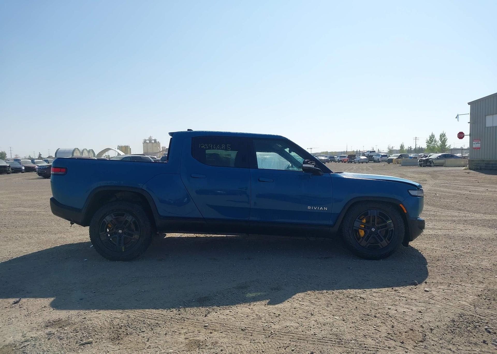 2023 RIVIAN R1T ADVENTURE