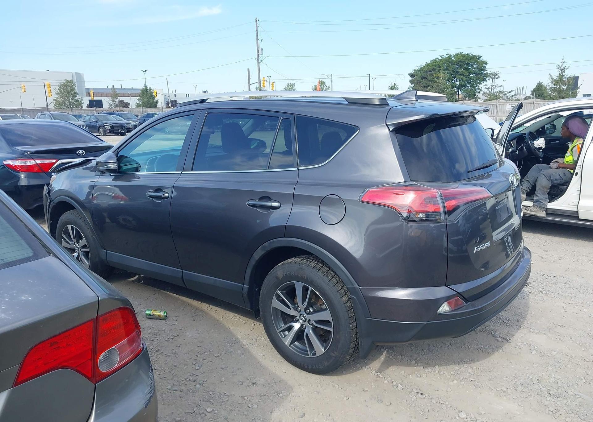2016 TOYOTA RAV4 LE